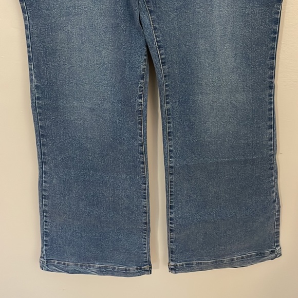 NWT Frye Vintage Wash Jeans. Size 31 - Picture 3 of 10